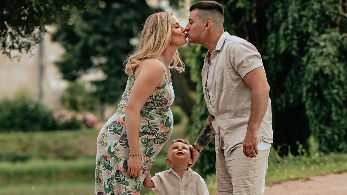 Od bříška k miminku, jak na sebe těhotenské a newborn focení navazují