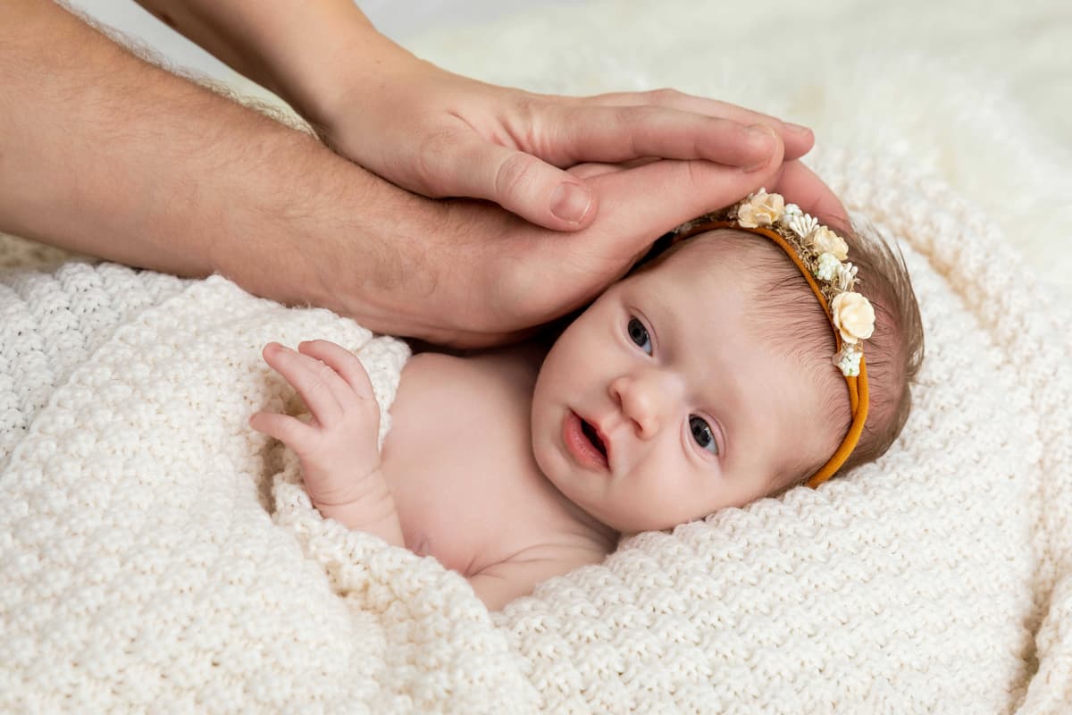 Kdy jít na newborn focení Brno, ideálně 8. až 10. den